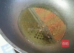 酸菜炒粉的做法图解2