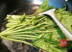 菠菜炒鸡蛋的做法图解2