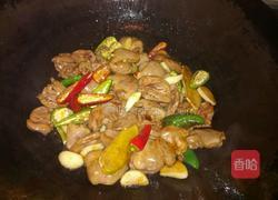 尖椒爆鸡心的做法图解4