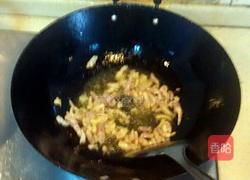 胡萝卜丝炒肉的做法图解3