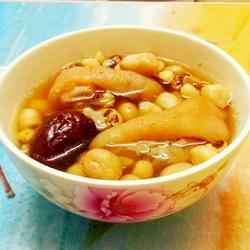 猪蹄花生汤的做法[图]