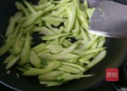 黄瓜炒肉末蛋的做法图解8