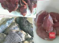高压锅煮红菇乌鸡汤的做法图解1