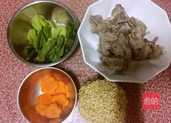 排骨汤面的做法图解2