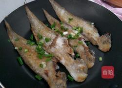 煎小鱼的做法图解6