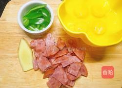 火腿炒蛋的做法图解2