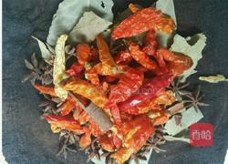 卤猪蹄的做法图解2