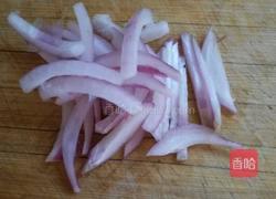 洋葱拌苦瓜的做法图解2