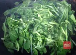 Illustration of how to make vegetable and meat wontons 2