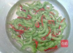 苦瓜炒瘦肉的做法图解7