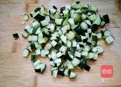 黄瓜火腿蛋炒烟斗意面的做法图解3