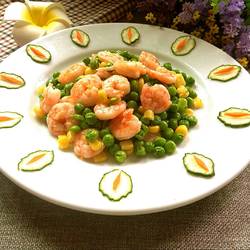 青豆玉米炒虾仁的做法[图]