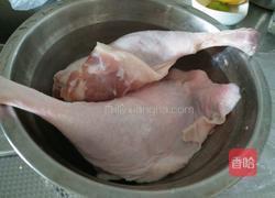 焖鸭肉的做法图解1