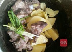 排骨土豆汤的做法图解4