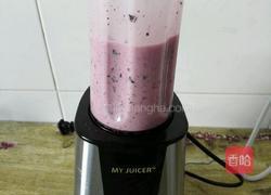 蓝莓果汁的做法图解5