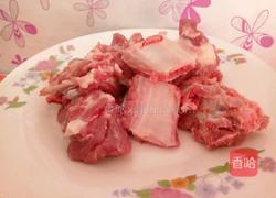 营养排骨汤的做法图解1