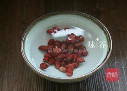 鸡脚花生汤的做法图解2