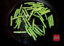 土豆炒豆角的做法图解4