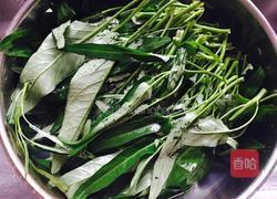 炝炒空心菜的做法图解1