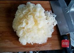 银耳糖水的做法图解2