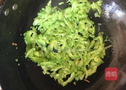 苦瓜炒虾米的做法图解7
