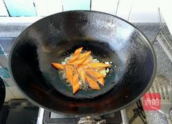 杏鲍菇炒胡萝卜的做法图解5