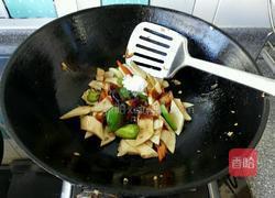 杏鲍菇炒胡萝卜的做法图解7