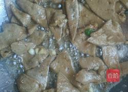 青椒炒猪肝的做法图解2