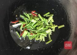 芹菜炒土豆片的做法图解6