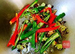 黑木耳炒丝瓜的做法图解6