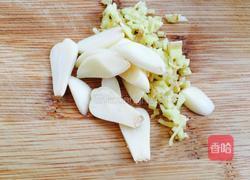 洋葱木耳炒肉的做法图解3