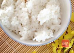 韩式蛋包饭的做法图解1