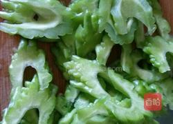 苦瓜甘蓝的做法图解1