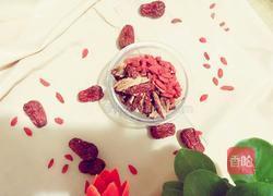 红枣枸杞茶的做法图解1