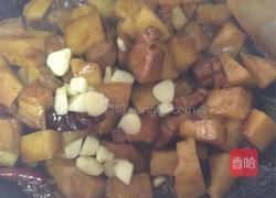 土豆烧猪肉的做法图解9