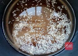 火腿粥的做法图解2