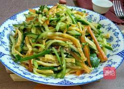 凉拌黄瓜鸡蛋丝的做法图解6