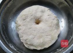 香菇卤肉包子的做法图解1