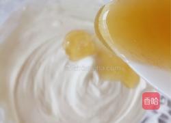 樱花渐变慕斯的做法图解6