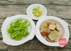 青椒炒素鸡的做法图解2