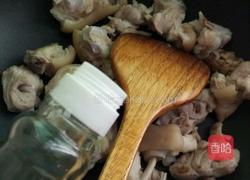 花生猪脚汤的做法图解5