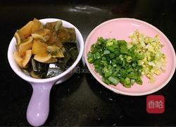 正宗皮蛋瘦肉粥的做法图解3