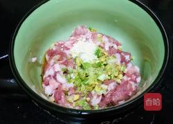 正宗皮蛋瘦肉粥的做法图解4