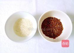 红米粥的做法图解1
