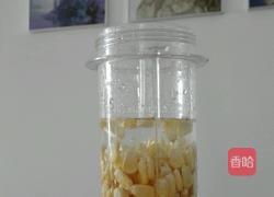 玉米蛋花羹的做法图解2