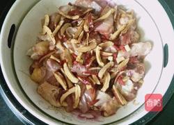 红枣枸杞党参蒸鸡的做法图解7