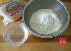 木耳芹菜包子的做法图解2