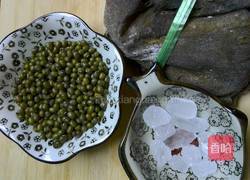 绿豆海带汤的做法图解1