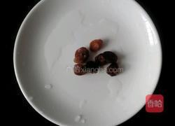 桂圆红枣汤的做法图解2