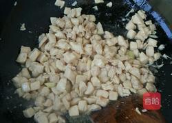 葱爆鸡丁的做法图解6